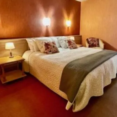 L'Oustal Del Barry Hotel Najac Exterior photo